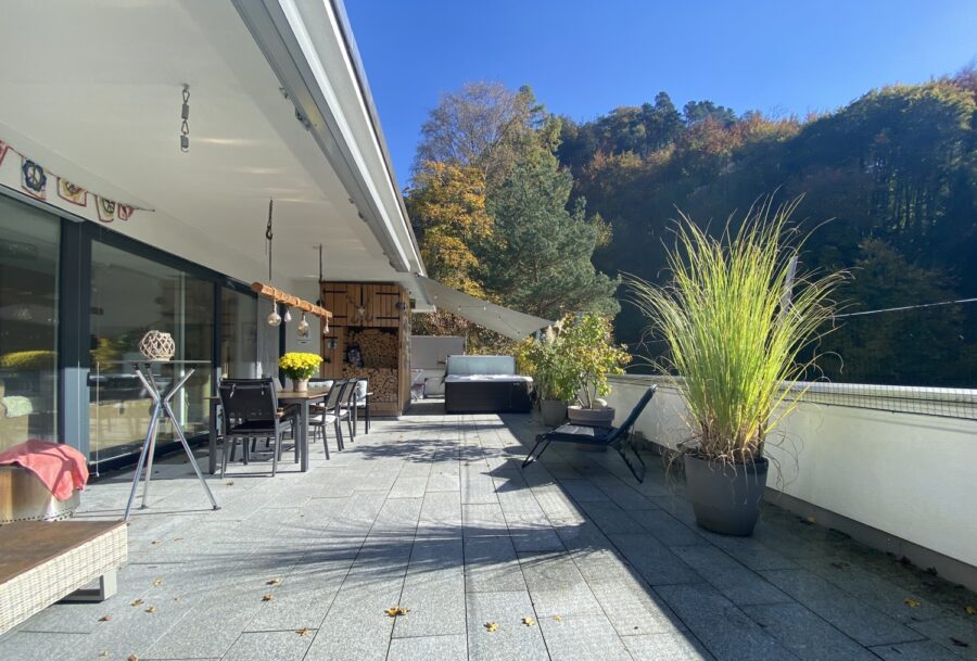 Terrasse - Exklusives Penthouse | 110 m² Terrasse | Grünblick | Götzis