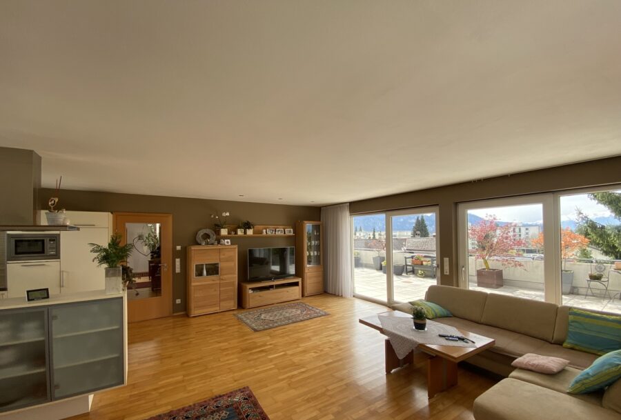 Wohnzimmer - 4 Zimmer-Wohnung | Penthouseflair |  80 m² Dachterrasse