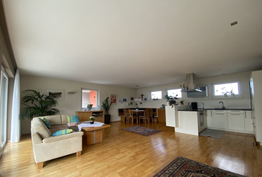 Wohnzimmer - 4 Zimmer-Wohnung | Penthouseflair |  80 m² Dachterrasse