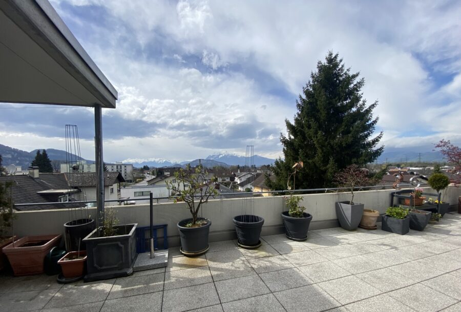 Terrasse - 4 Zimmer-Wohnung | Penthouseflair |  80 m² Dachterrasse