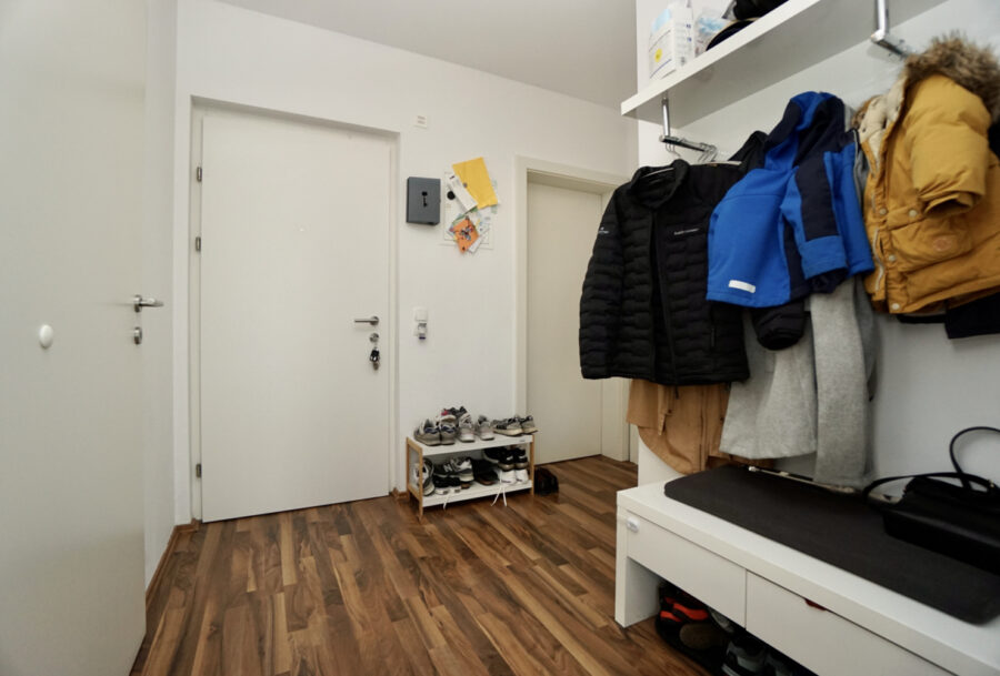 Flur - 2 Zimmer-Wohnung | Garten 38m² | Hohenems