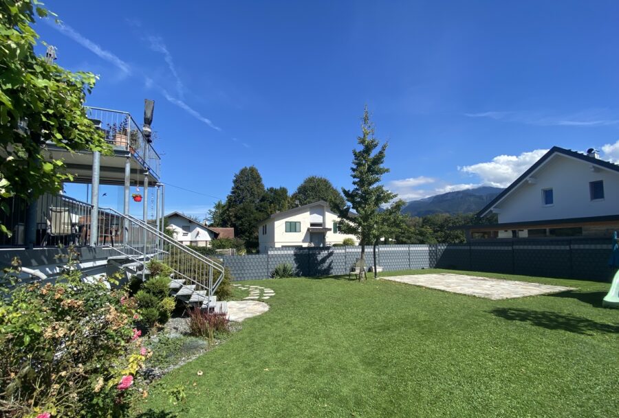 Garten - Wohnhaus | großzügiger Garten | Garage |  moderne Ausstattung